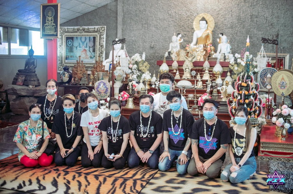 “พั้นช์” อิ่มบุญอิ่มใจ!! มอบเงินทุนและอุปกรณ์การศึกษาให้นักเรียน จ.สกลนคร - โลกวันนี้ p08 - “พั้นช์” อิ่มบุญอิ่มใจ!! มอบเงินทุนและอุปกรณ์การศึกษาให้นักเรียน จ.สกลนคร - โลกวันนี้