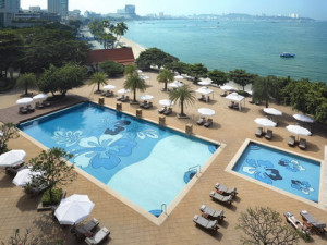 dusit-thani-pattaya_facilities_chaba-pool.jpg